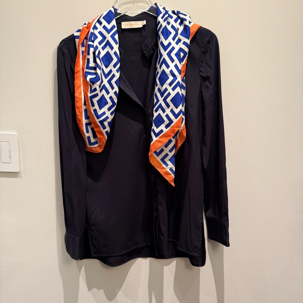 Tory Burch Womens Navy Long Sleeve Shirt Option to Add A Scarf Size 4 - Picture 3 of 9
